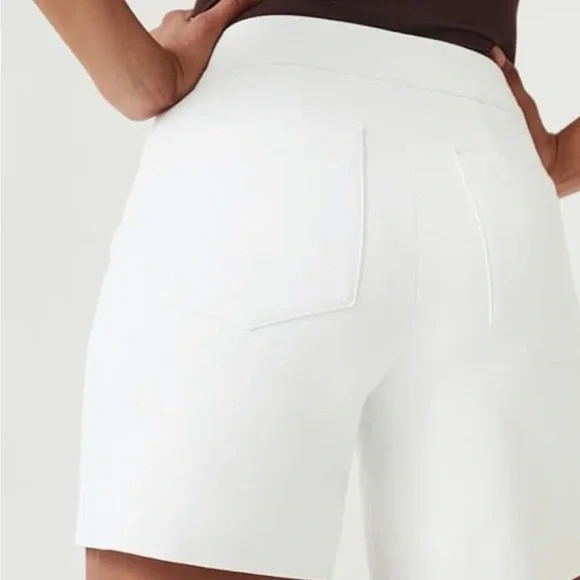 NWT SPANX On-The-Go 6" Shorts White - Picture 3 of 6